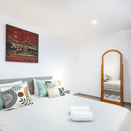Elia Garden Apartment *